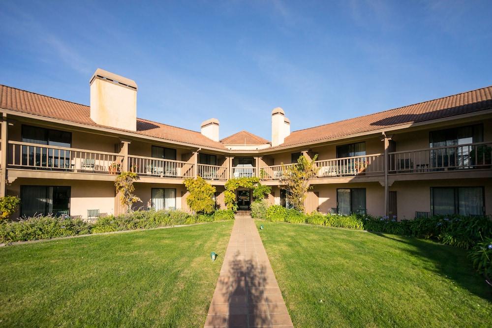Half Moon Bay Lodge Екстериор снимка